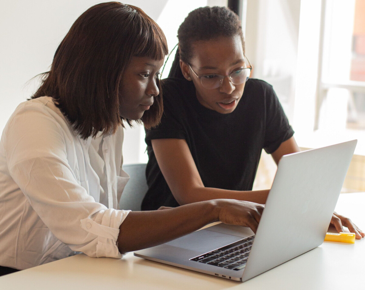  Pair Programming: Why the Best Software Is Rarely Built Alone